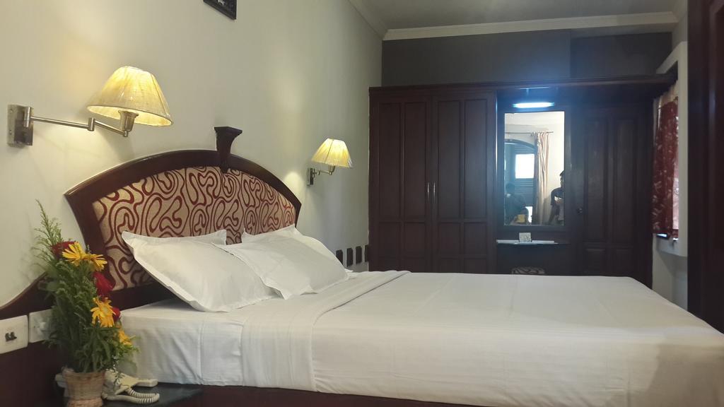 Hotel Planet Mount Chennai Exterior foto