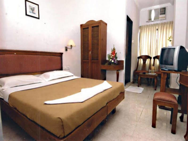 Hotel Planet Mount Chennai Exterior foto